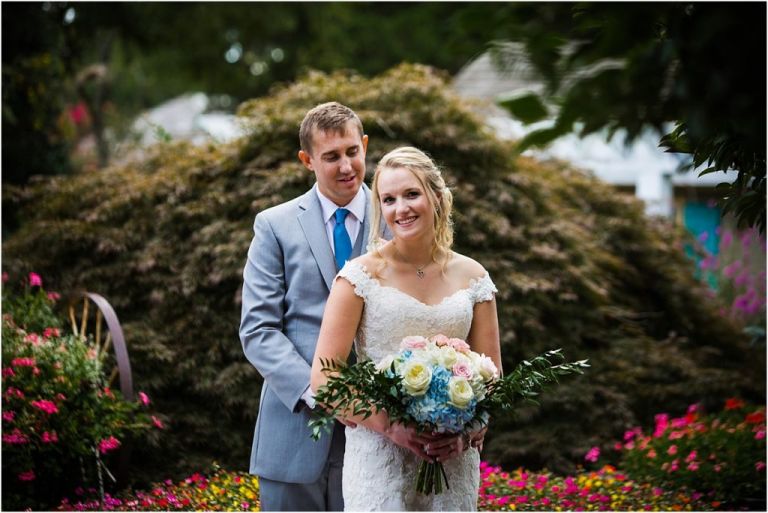 Abbie Holmes Estate wedding photographer captures beautiful photo of Wedding couple